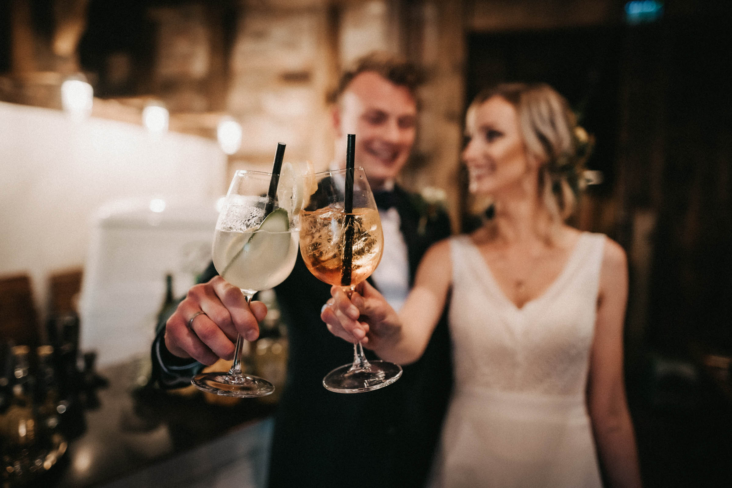 Barformat | Mobile | Bar | Sektempfang | Hannover | Hamburg | Bremen | Braunschweig | Cocktailbar | Bulli | Bar | Hochzeit | Cocktailservice | Barkeeper | Messen | Firmenfeiern | Catering | Food | Truck | Getränke | Ape | VW